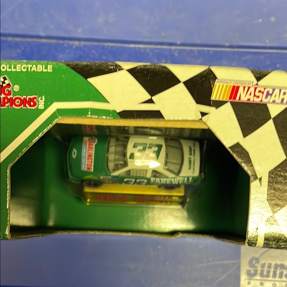 Harry Gant Farewell Tour 1994 Premier Edition Diecast Car - Picture 6 of 6